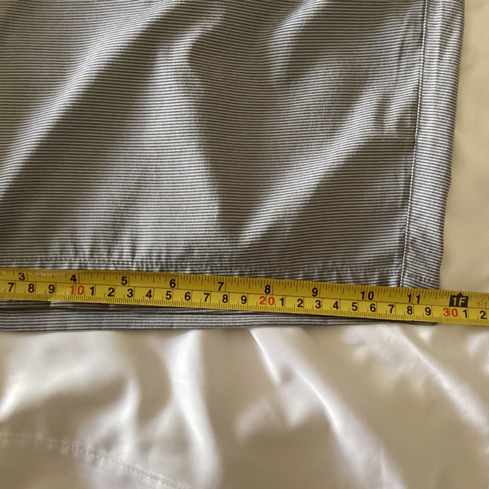 Men’s Lucky Brand Shorts Gray and White Striped Pockets Size 36” Inseam 10” EUC - Picture 8 of 11